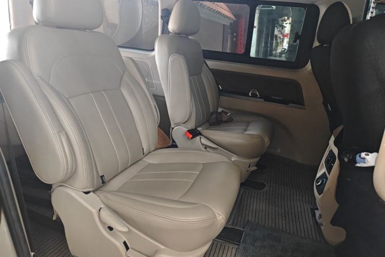 Used FORTHING Lingzhi 2018 M5L 1.6L 7-Seater Luxury Model Left Rear Seat