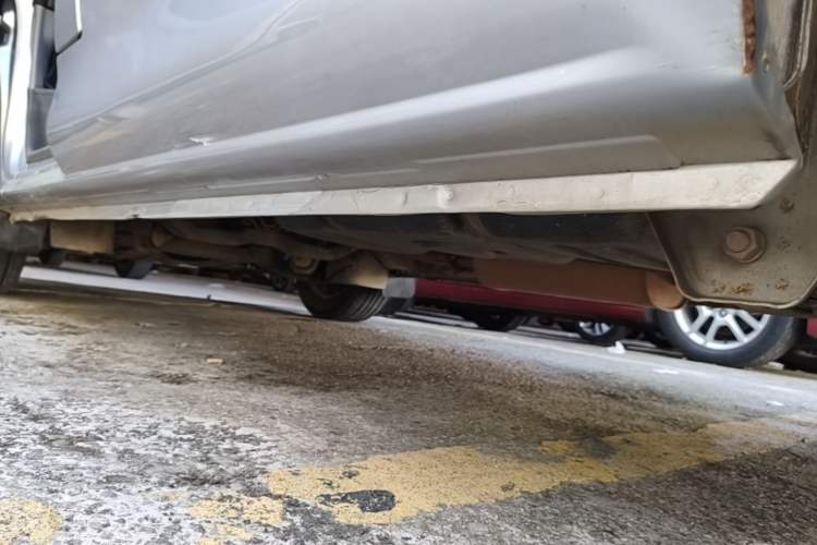 Used FORTHING Lingzhi 2018 M3 1.5L 5-Seat Base Model Left Side Sill