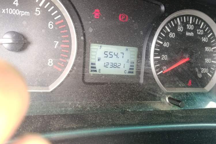 Used FORTHING Lingzhi 2018 M3 1.6L 7-Seater Comfort Model Odometer Close Up