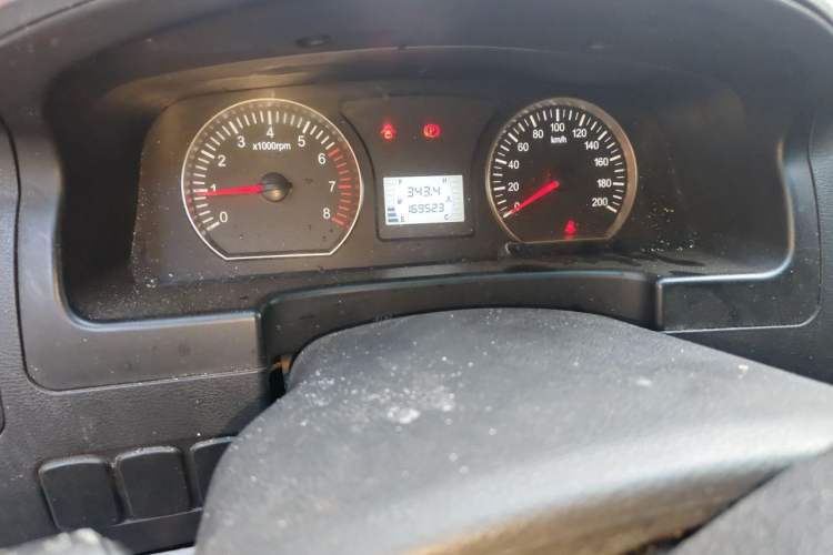 Used FORTHING Lingzhi 2018 M3 1.5L 5-Seat Base Model Odometer Close Up