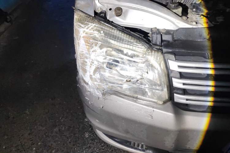 Used FORTHING Lingzhi 2018 M3 1.6L 7-Seater Comfort Model Right Front Headlight