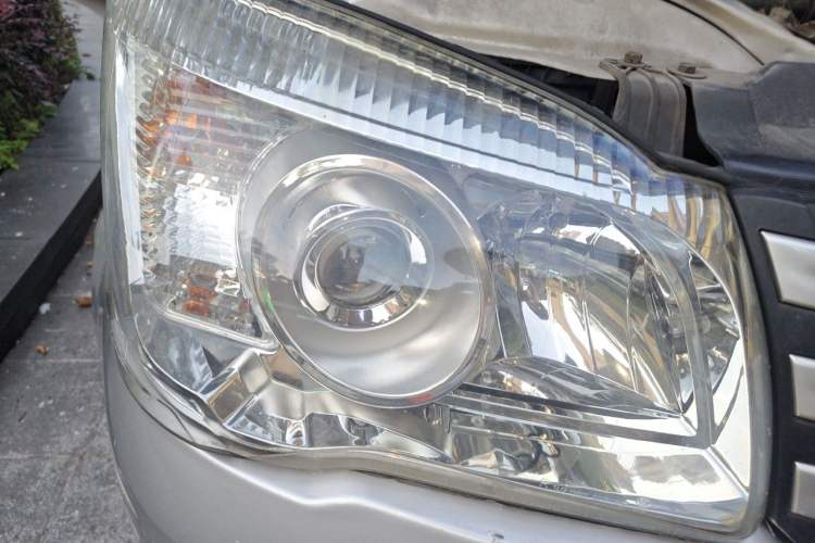 Used FORTHING Lingzhi 2018 M3 1.5L 5-Seat Base Model Right Front Headlight