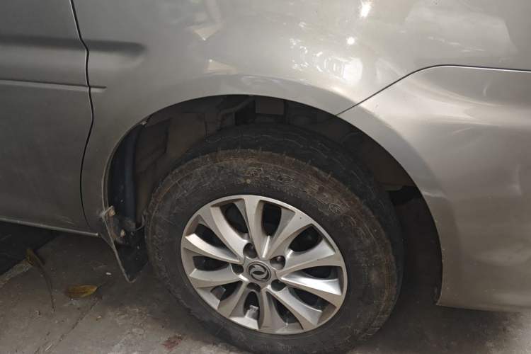 Used FORTHING Lingzhi 2018 M5L 1.6L 7-Seater Luxury Model Right Front Wheel Hub