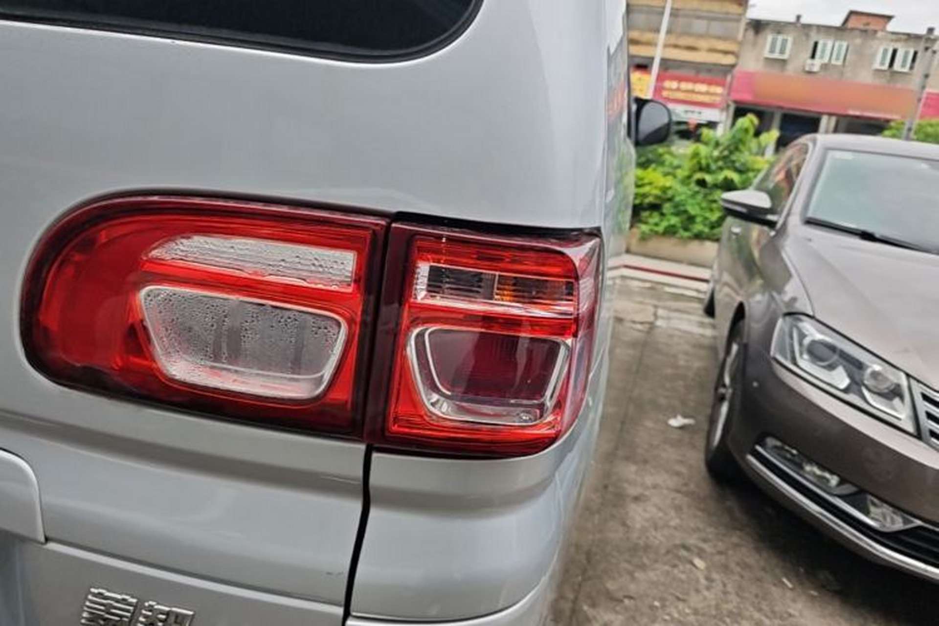 Used FORTHING Lingzhi 2018 M3 1.5L 5-Seat Base Model Right Rear Taillight