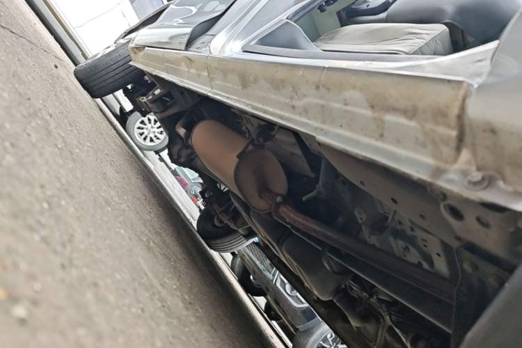Used FORTHING Lingzhi 2018 M3 1.5L 5-Seat Base Model Right Side Sill