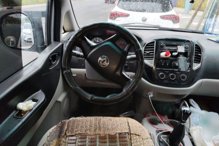 Used FORTHING Lingzhi 2018 M3L 1.6L 7-Seater Comfort Model Steering Wheel