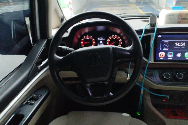 Used FORTHING Lingzhi 2018 M5L 1.6L 7-Seater Comfort Model Steering Wheel