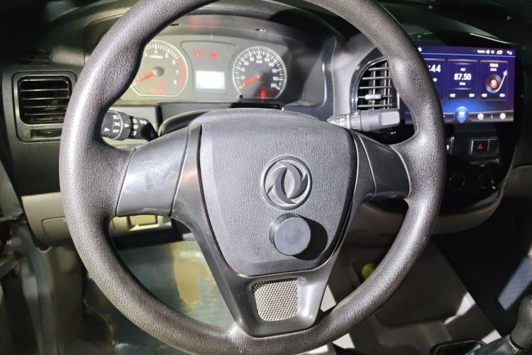 Used FORTHING Lingzhi 2018 M3 1.5L 5-Seat Base Model Steering Wheel