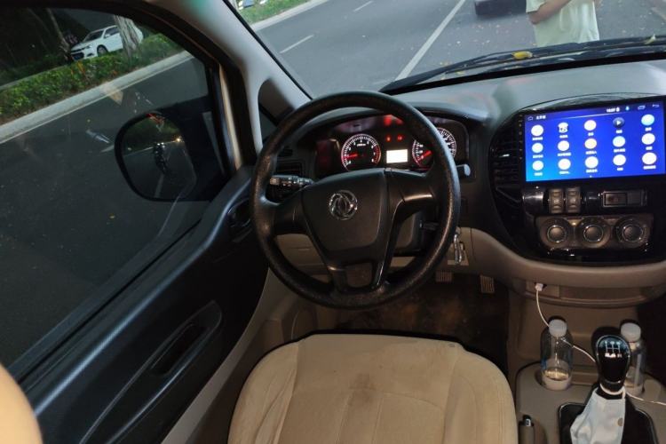 Used FORTHING Lingzhi 2018 M3 1.6L 7-Seater Comfort Model Steering Wheel