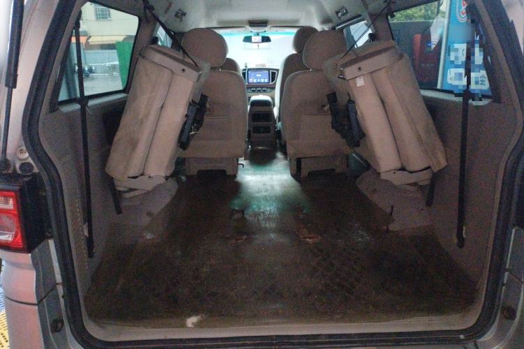 Used FORTHING Lingzhi 2018 M5L 1.6L 7-Seater Comfort Model Trunk