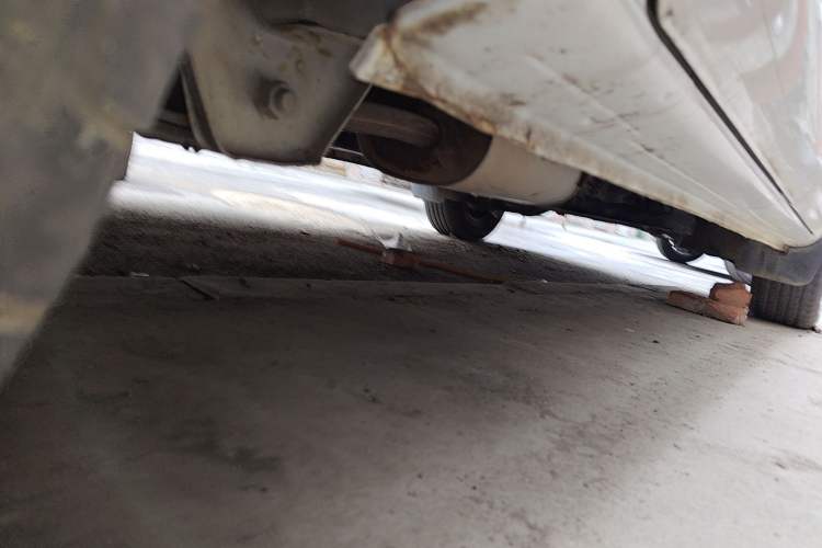 Used FORTHING Lingzhi 2018 M3 1.6L 7-Seater Comfort Model Chassis Rear Right