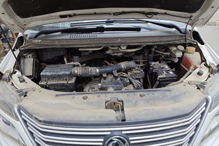 Used FORTHING Lingzhi 2018 M3 1.6L 7-Seater Comfort Model Engine Bay