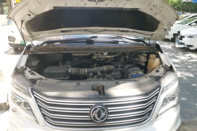 Used FORTHING Lingzhi 2018 M5L 1.6L 7-Seater Comfort Model Engine Bay