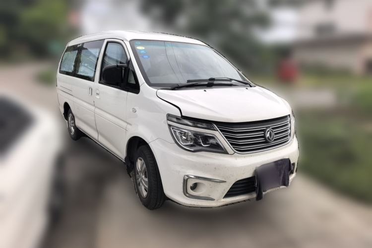 Used FORTHING Lingzhi 2018 M5L 2.0L 7-Seater Comfort Model Front Right 45 Deg