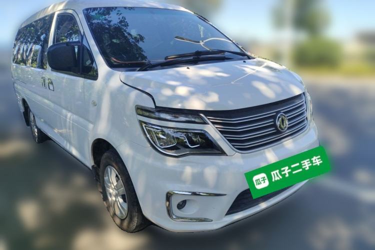 Used FORTHING Lingzhi 2018 M5L 1.6L 9-Seater Comfort Model Front Right 45 Deg