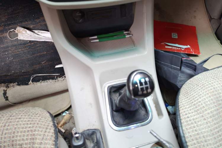 Used FORTHING Lingzhi 2018 M3 1.6L 7-Seater Comfort Model Gear Lever