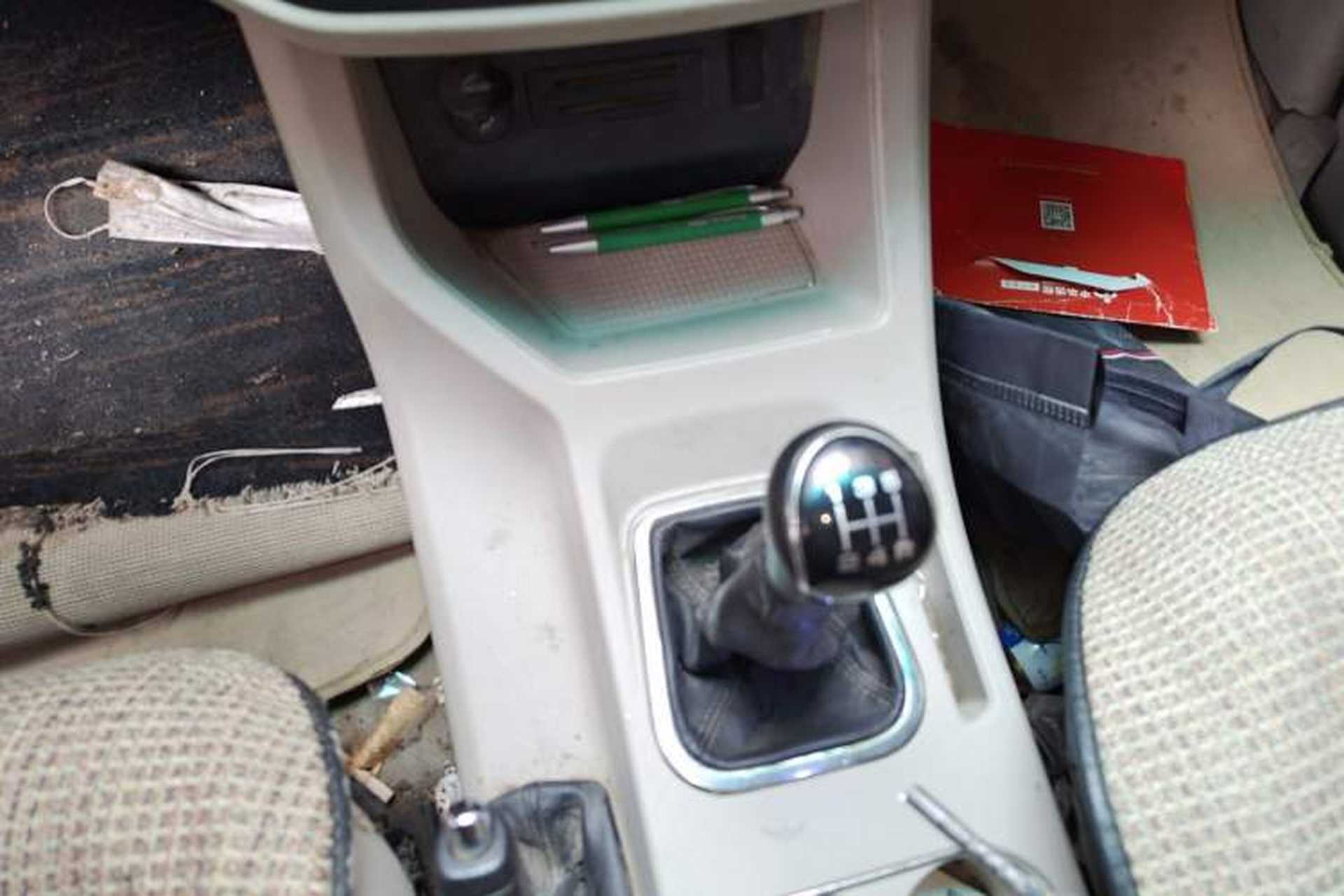 Used FORTHING Lingzhi 2018 M3 1.6L 7-Seater Comfort Model Gear Lever