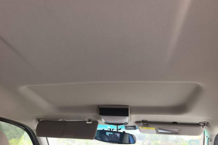 Used FORTHING Lingzhi 2018 M5L 2.0L 7-Seater Comfort Model Headliner