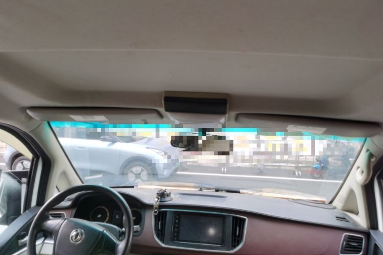 Used FORTHING Lingzhi 2018 M5L 1.6L 7-Seater Luxury Model Headliner