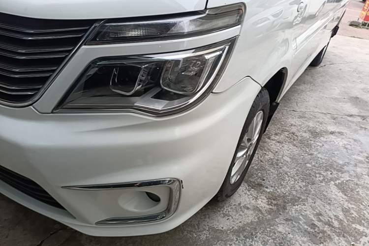 Used FORTHING Lingzhi 2018 M5L 1.6L 7-Seater Luxury Model Left Front Headlight