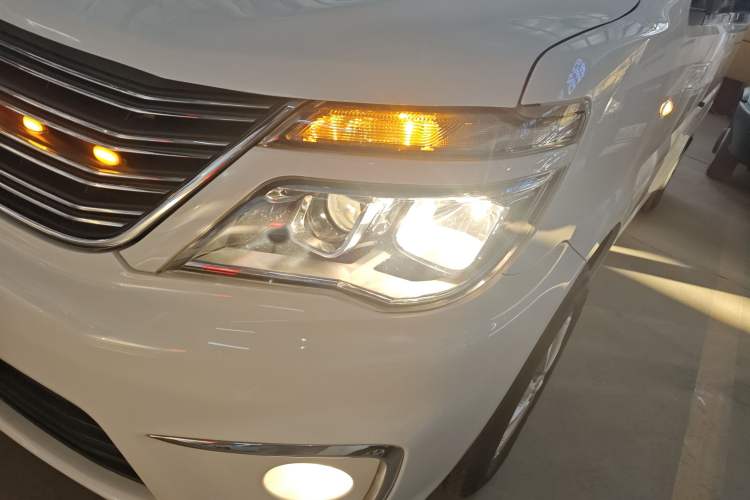 Used FORTHING Lingzhi 2018 M5L 1.6L 7-Seater Luxury Model Left Front Headlight