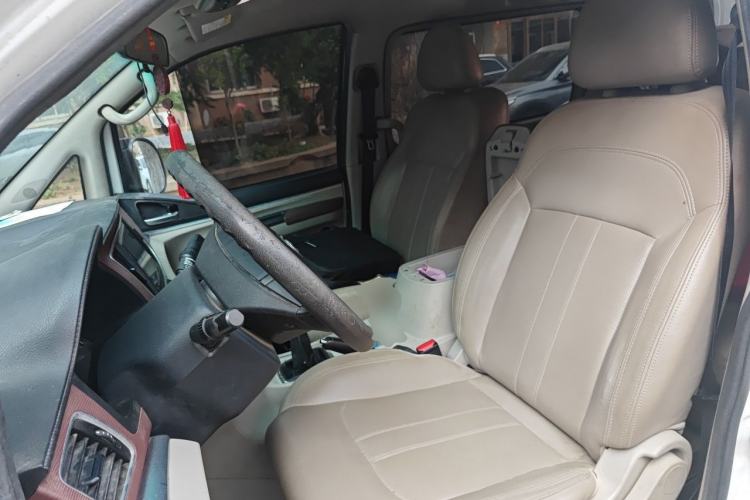 Used FORTHING Lingzhi 2018 M5L 1.6L 7-Seater Luxury Model Left Front Seat