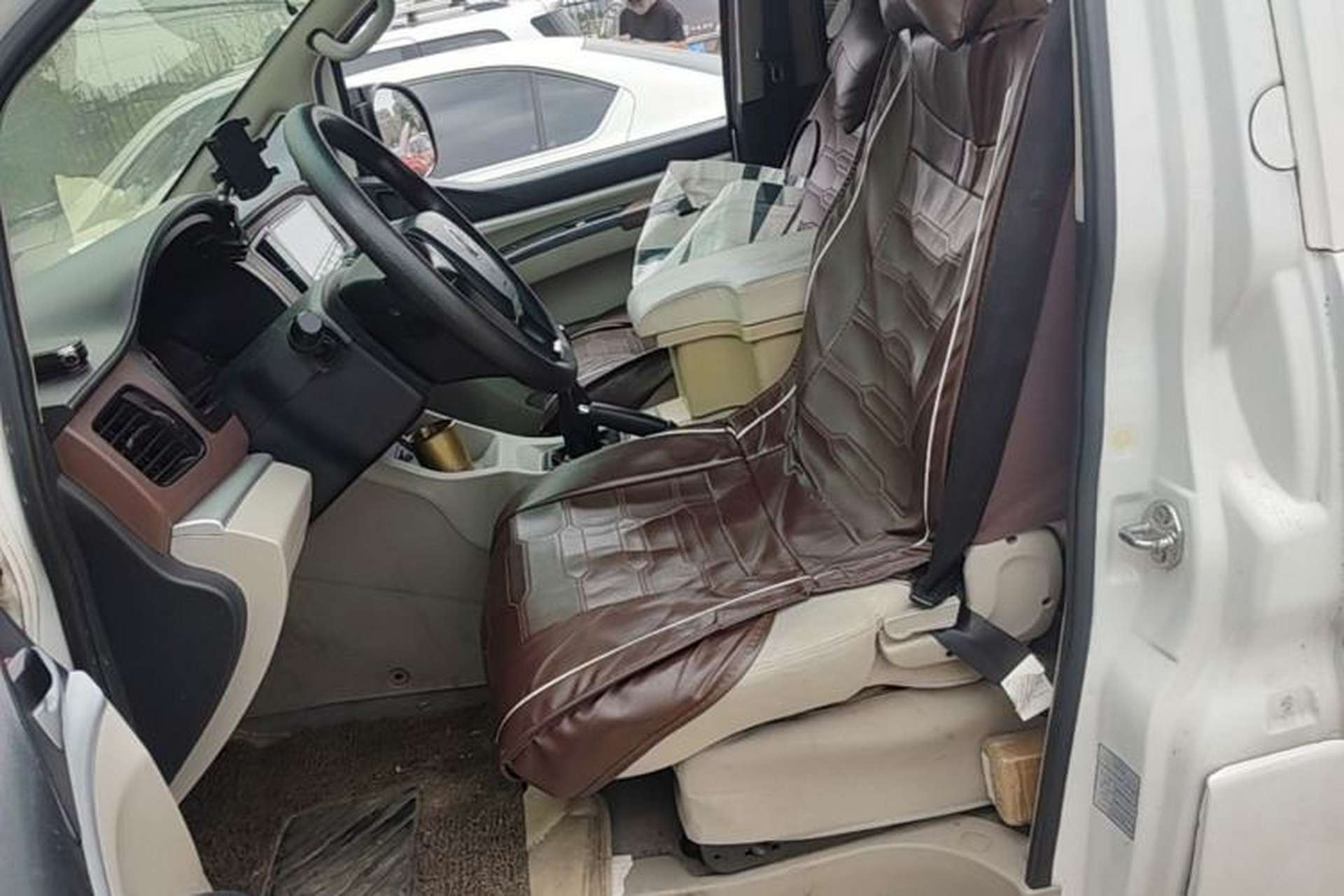Used FORTHING Lingzhi 2018 M5L 1.6L 7-Seater Comfort Model Left Front Seat