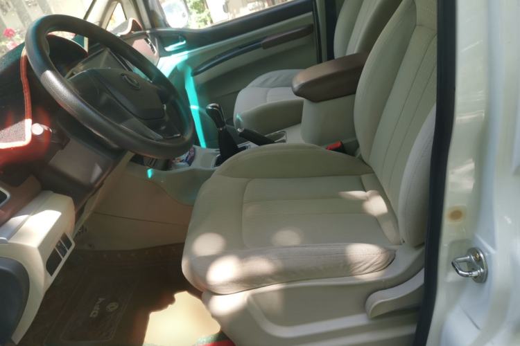 Used FORTHING Lingzhi 2018 M5L 1.6L 7-Seater Comfort Model Left Front Seat