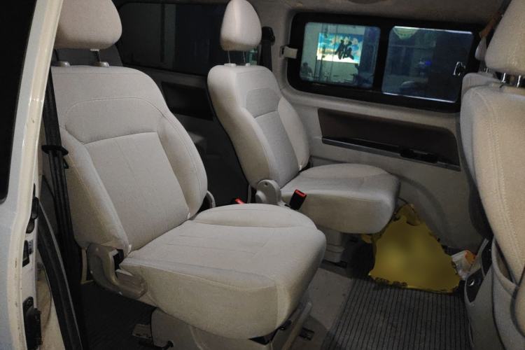 Used FORTHING Lingzhi 2018 M5L 1.6L 7-Seater Comfort Model Left Rear Seat