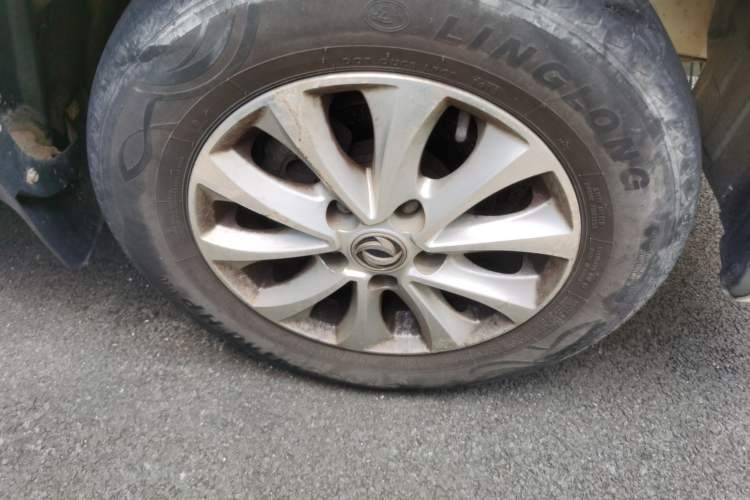 Used FORTHING Lingzhi 2018 M5L 1.6L 7-Seater Luxury Model Right Front Wheel Hub