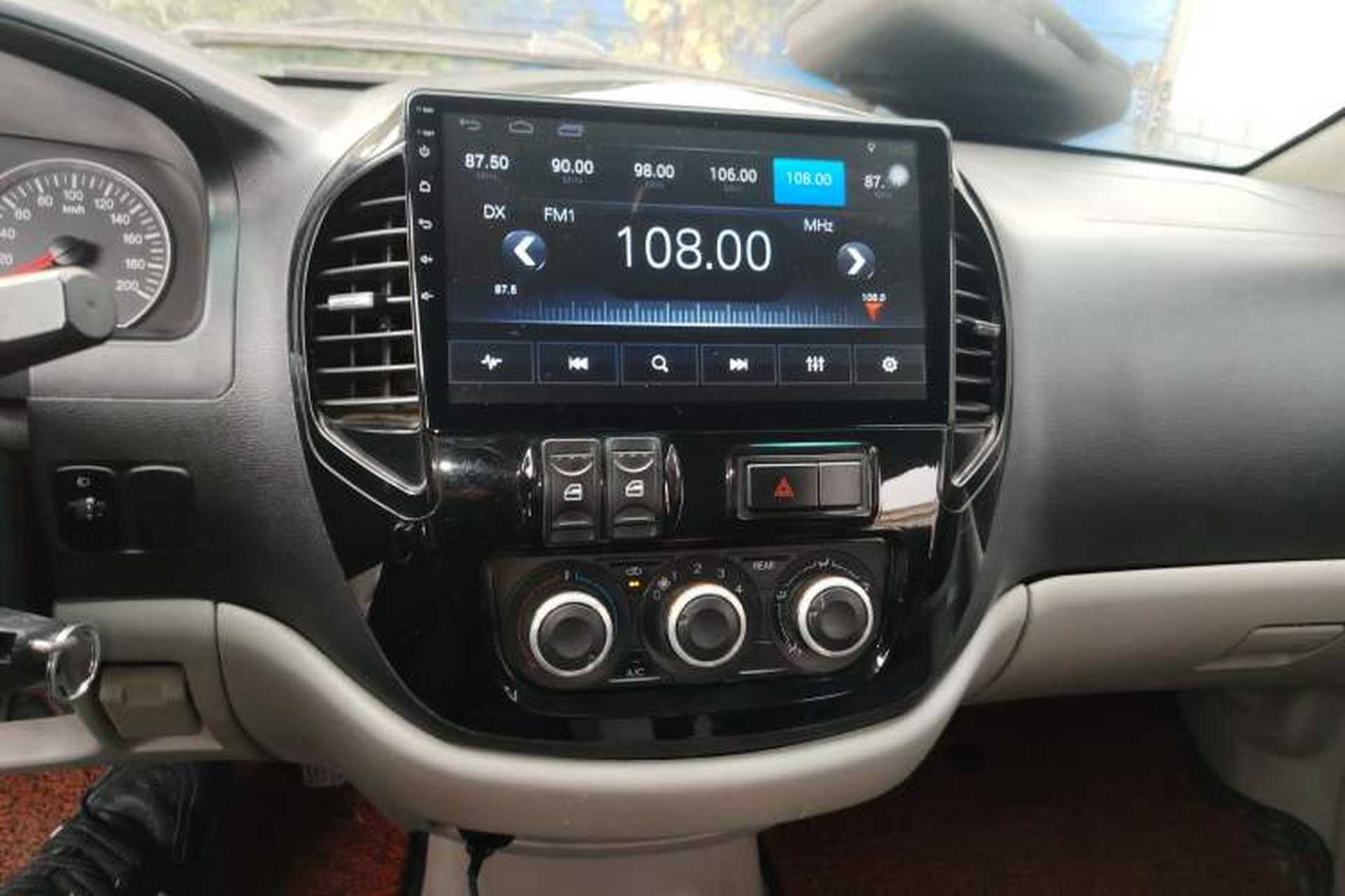 Used FORTHING Lingzhi 2018 M3 1.6L 7-Seater Comfort Model Audio And AC Panel
