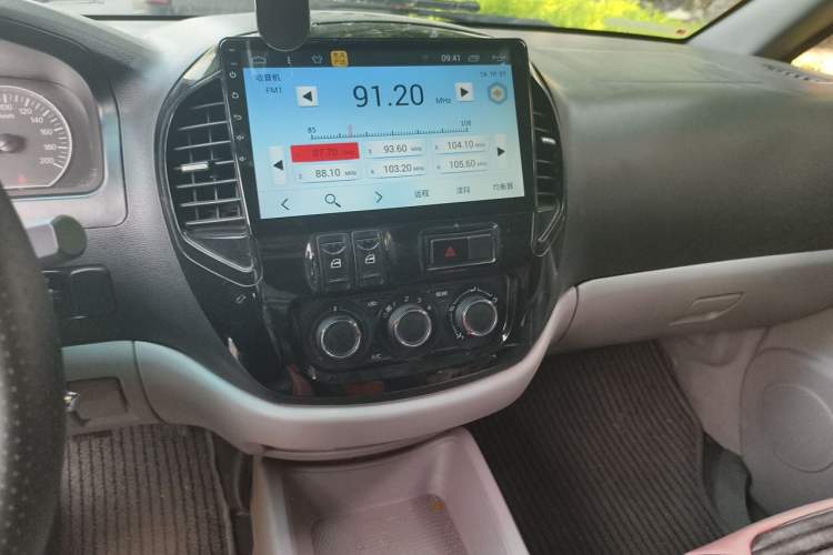 Used FORTHING Lingzhi 2018 M3 1.5L 5-Seat Base Model Audio And AC Panel