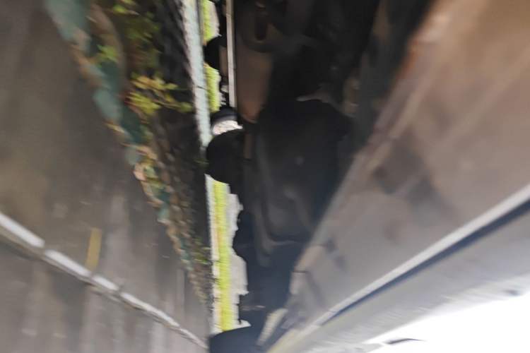 Used FORTHING Lingzhi 2018 M3 1.6L 7-Seater Comfort Model Chassis Front Left