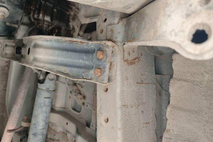 Used FORTHING Lingzhi 2018 M3 1.5L 5-Seat Base Model Chassis Front Left