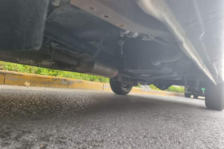 Used FORTHING Lingzhi 2018 M3 1.5L 5-Seat Base Model Chassis Front Left