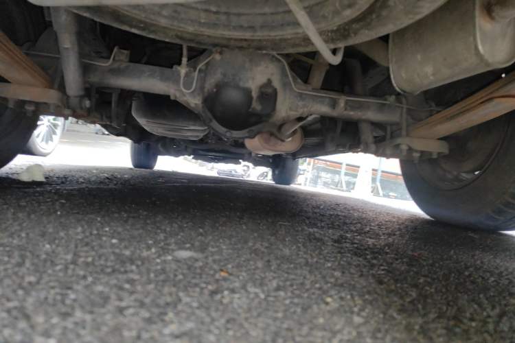 Used FORTHING Lingzhi 2018 M3 1.5L 7-Seater Standard Model Chassis Rear