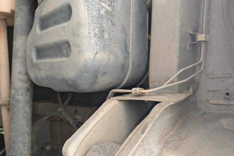 Used FORTHING Lingzhi 2018 M3 1.5L 5-Seat Base Model Chassis Rear Left