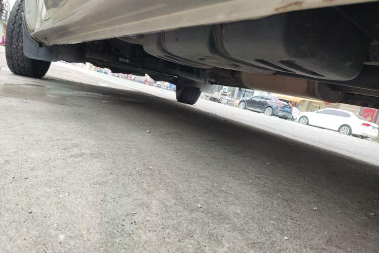 Used FORTHING Lingzhi 2018 M3 1.6L 7-Seater Comfort Model Chassis Rear Left
