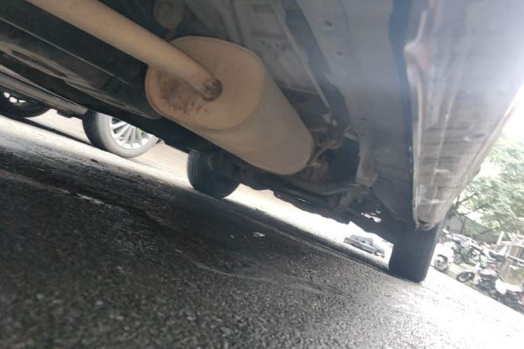 Used FORTHING Lingzhi 2018 M3 1.5L 7-Seater Standard Model Chassis Rear Right
