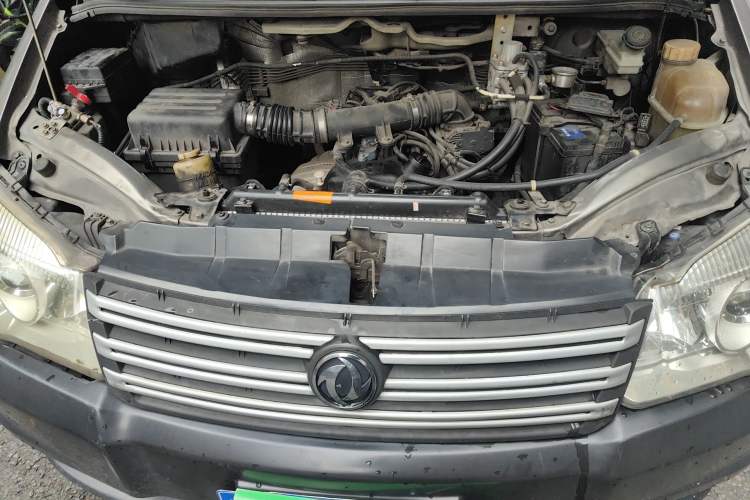 Used FORTHING Lingzhi 2018 M3 1.5L 7-Seater Standard Model Engine Bay