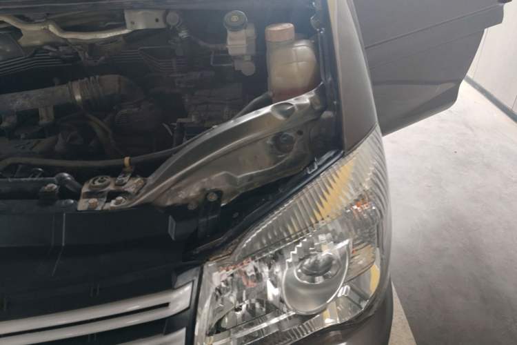 Used FORTHING Lingzhi 2018 M3 1.5L 5-Seat Base Model Engine Bay Left