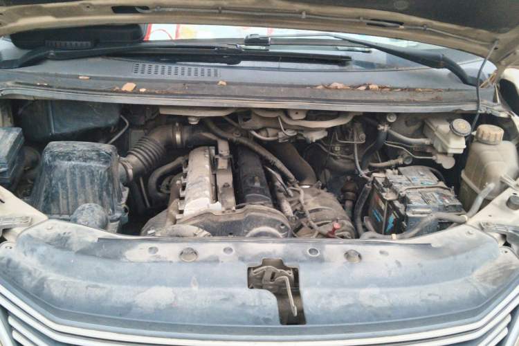 Used FORTHING Lingzhi 2018 M5L 2.0L 7-Seater Comfort Model Engine Bay