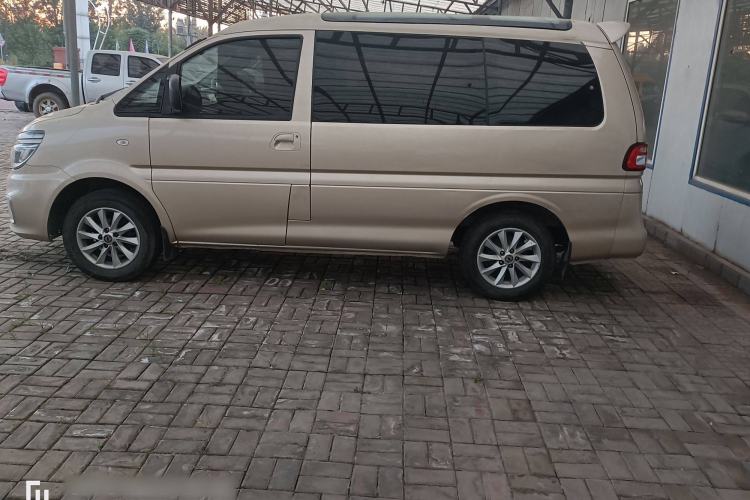 Used FORTHING Lingzhi 2018 M5 1.6L 7-Seater Luxury Model Exterior 3
