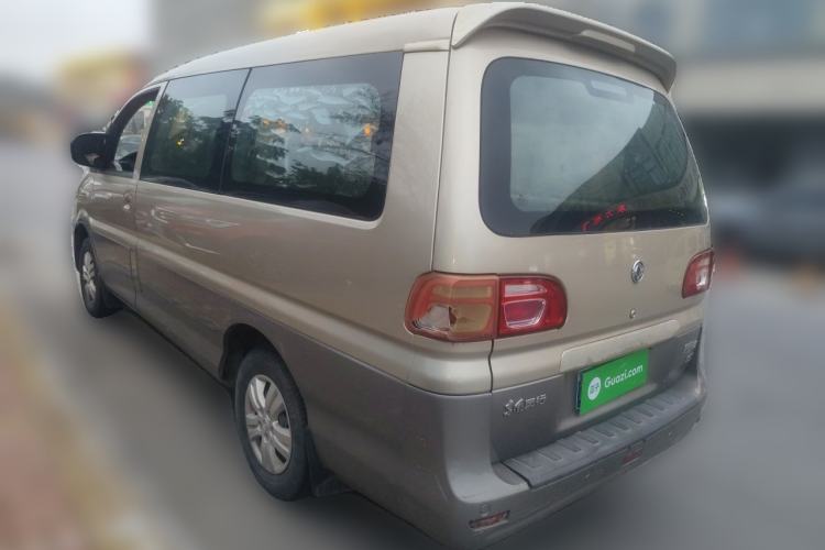 Used FORTHING Lingzhi 2018 M3L 1.6L 7-Seater Comfort Model Exterior 3