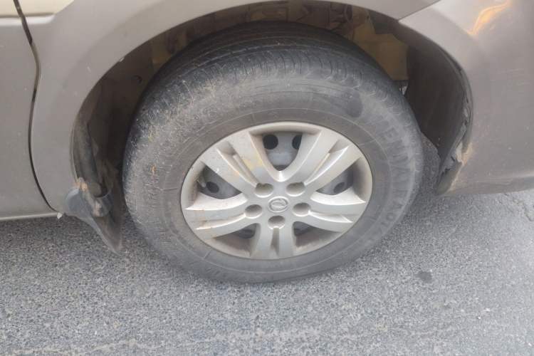 Used FORTHING Lingzhi 2018 M3L 1.6L 7-Seater Comfort Model Exterior 7