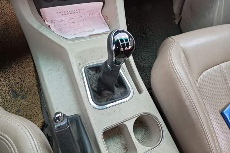 Used FORTHING Lingzhi 2018 M5L 1.6L 7-Seater Luxury Model Gear Lever