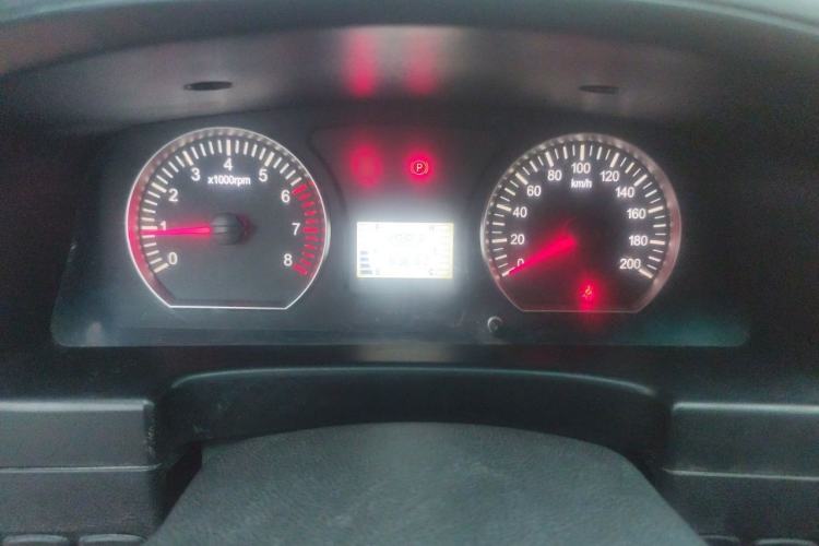 Used FORTHING Lingzhi 2018 M3L 1.6L 7-Seater Comfort Model Instrument Cluster