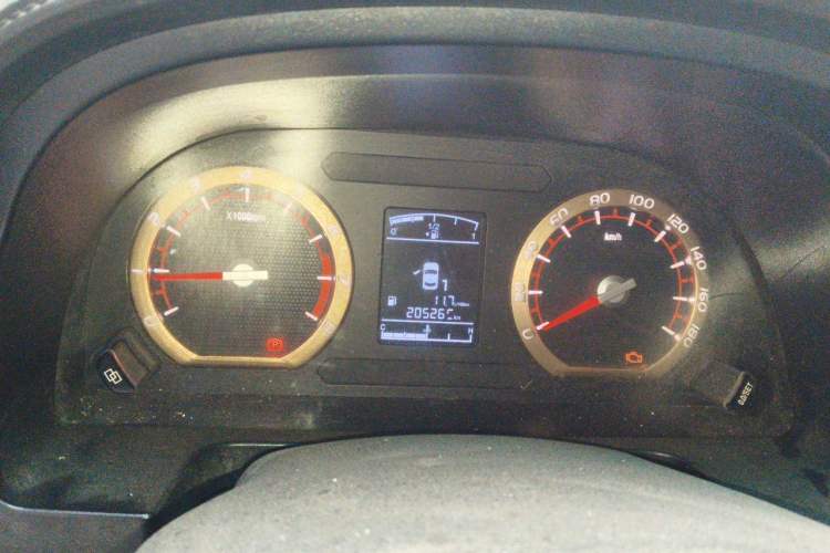 Used FORTHING Lingzhi 2018 M5L 2.0L 7-Seater Comfort Model Instrument Cluster
