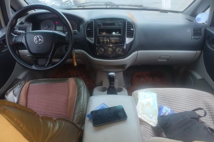 Used FORTHING Lingzhi 2018 M3L 1.6L 7-Seater Comfort Model Interior 2