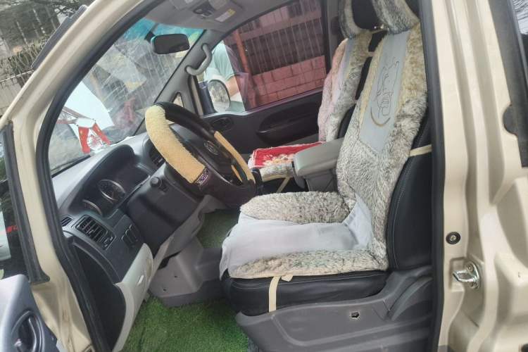 Used FORTHING Lingzhi 2018 M3L 1.6L 7-Seater Comfort Model Left Front Seat